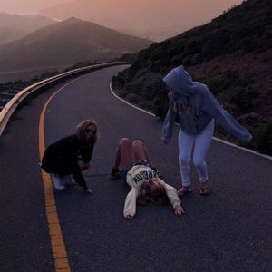 Meet your Posher, Ella